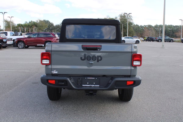 2022 Jeep Gladiator Sport S 4x4 in Jacksonville, FL - Jacksonville Chrysler Jeep Dodge Ram Westside