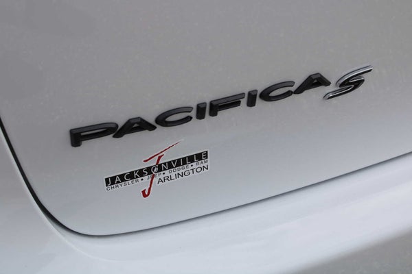 2024 Chrysler Pacifica Limited in Jacksonville, FL - Jacksonville Chrysler Jeep Dodge Ram Westside