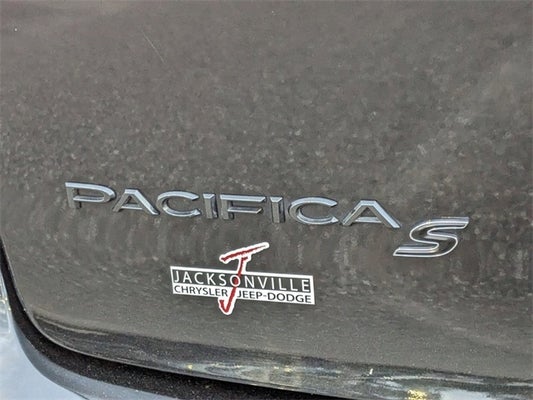 2020 Chrysler Pacifica Touring in Jacksonville, FL - Jacksonville Chrysler Jeep Dodge Ram Westside